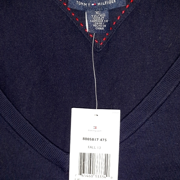 Tommy Hilfiger ladies top - Picture 2 of 4